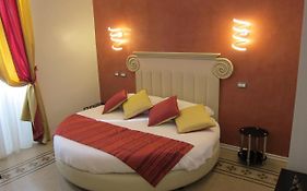 Collina Suites